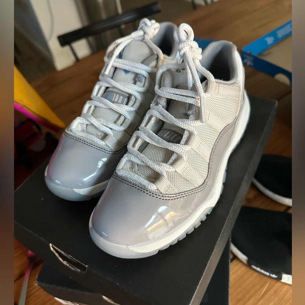 Little kids Jordan 11 low